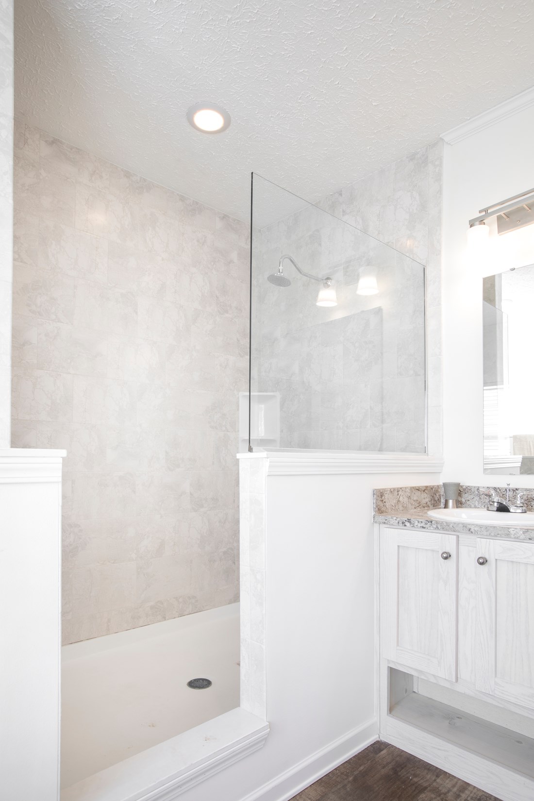 The 3558 JAMESTOWN Primary Bathroom. This Manufactured Mobile Home features 3 bedrooms and 2 baths.